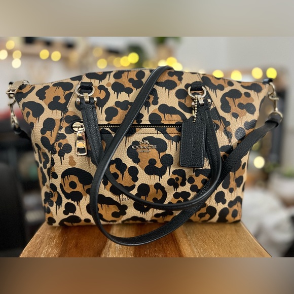 Coach Purse - Picture 9 of 12